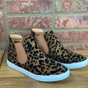 Fabulous pull on sneakers Leo